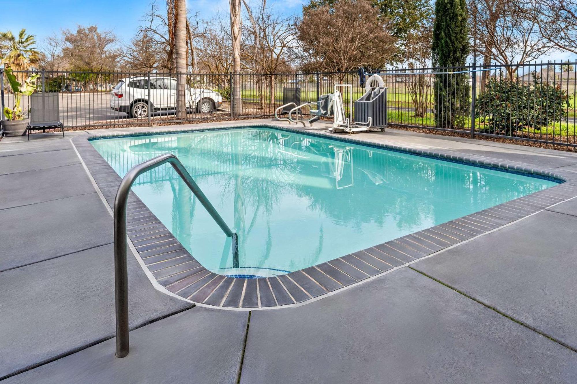 Comfort Suites Clovis Extérieur photo