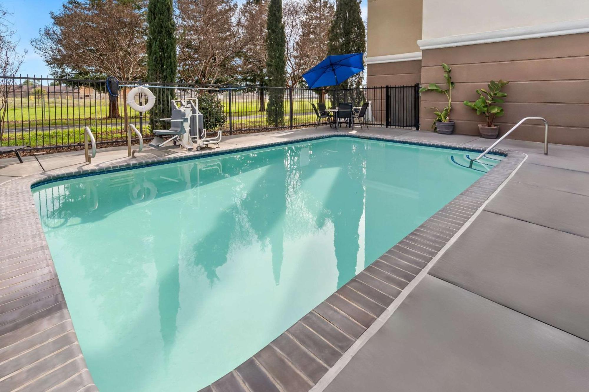 Comfort Suites Clovis Extérieur photo